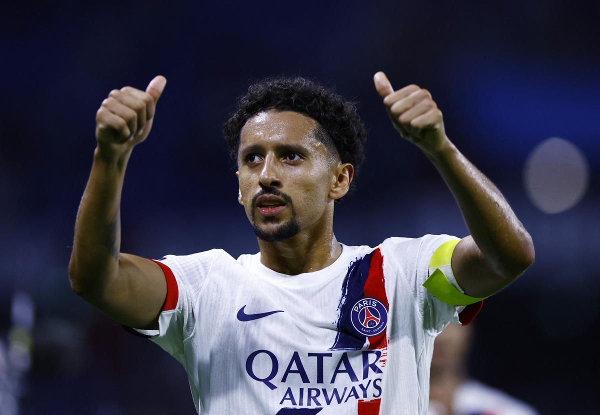 Đội trưởng Marquinhos của Paris St Germain ăn mừng sau chiến thắng trong trận mở màn Ligue 1 trước Le Havre. 