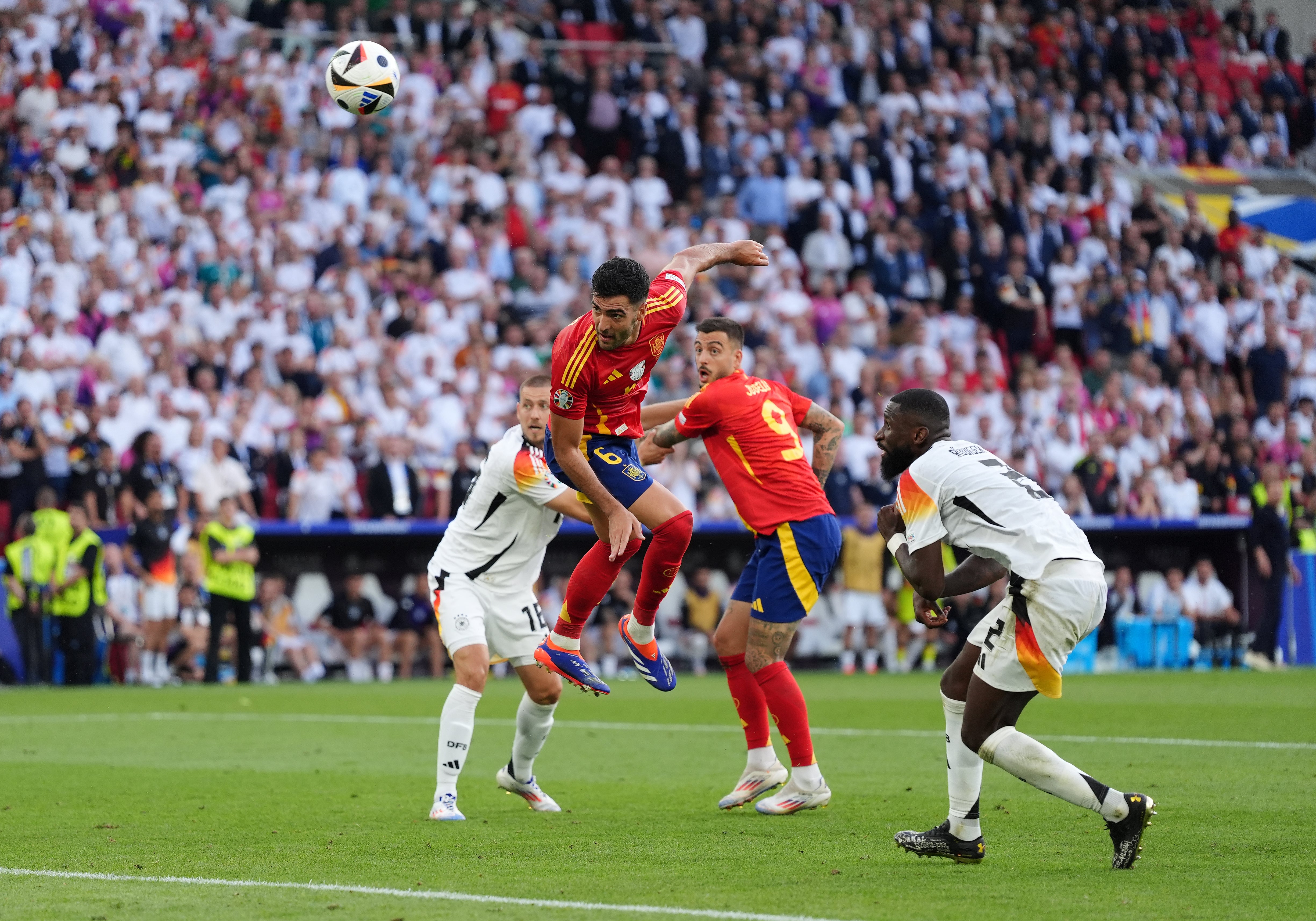 Mikel Merino gây ấn tượng cho Tây Ban Nha trong Euro 2024