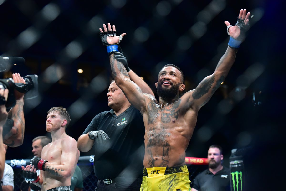 MMA: 04 tháng 5 UFC 301