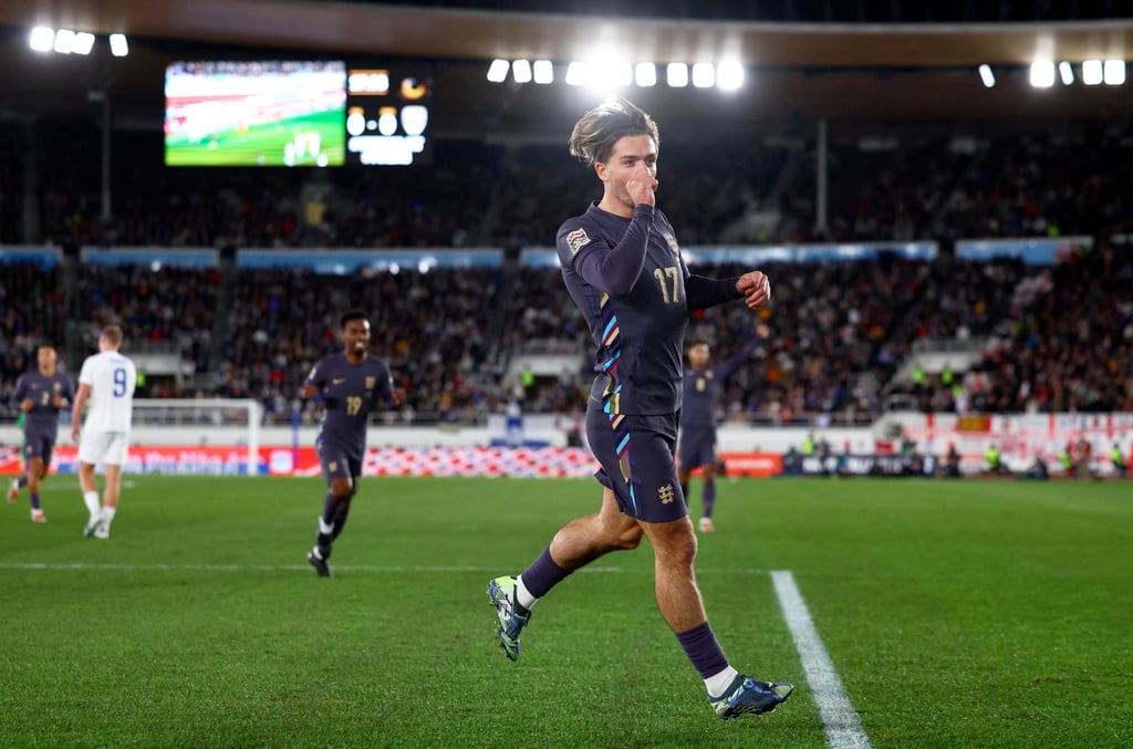 Jack Grealish của đội tuyển Anh ăn mừng khi ghi bàn thắng đầu tiên cho đội nhà vào lưới Phần Lan. Ảnh: Reuters