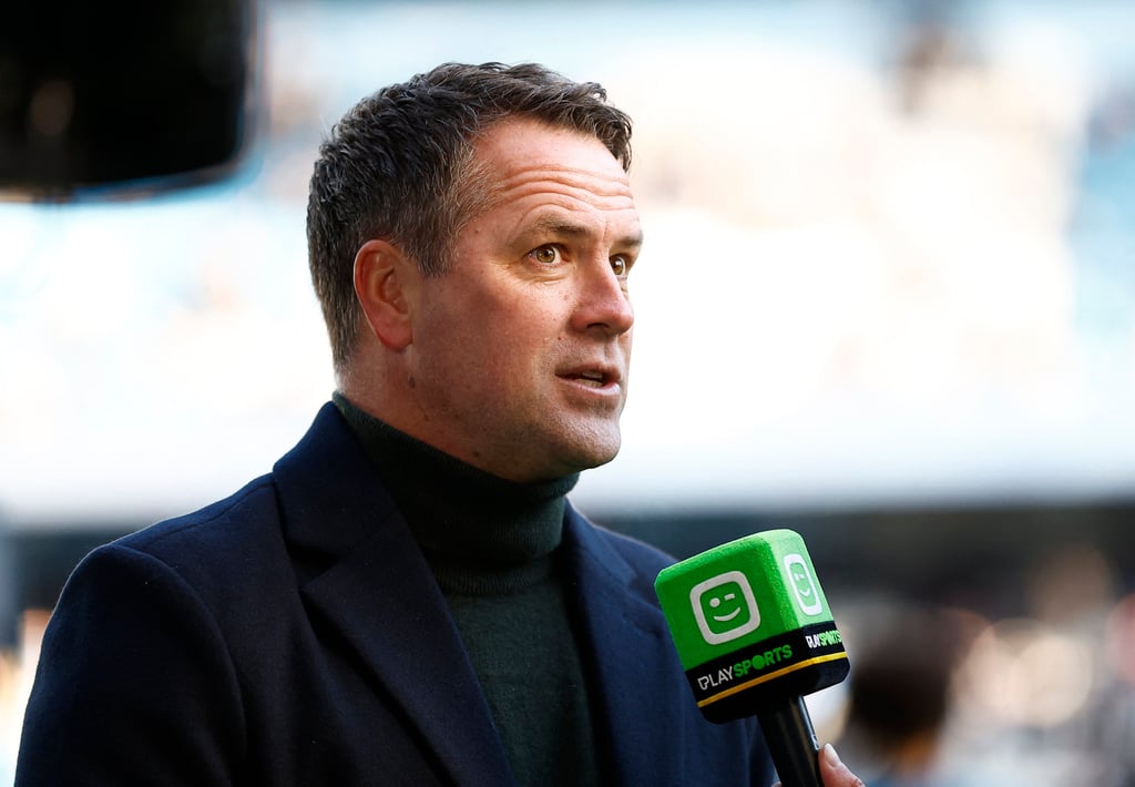 Cựu ngôi sao người Anh Michael Owen đã gặp gỡ các huấn luyện viên người Trung Quốc đến Anh tham gia khóa học của họ. Ảnh: Reuters