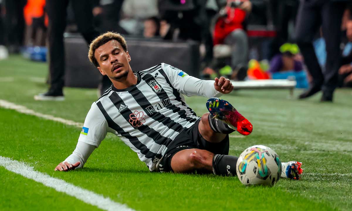 Genoa tiếp tục cân nhắc việc ký hợp đồng với cầu thủ tự do sau hàng tiền vệ chấn thương, và cái tên mới nhất lọt vào tầm ngắm của họ là Dele Alli.
