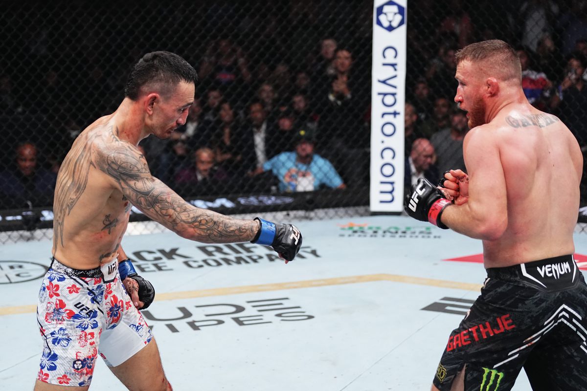 UFC 300: Gaethje v Holloway