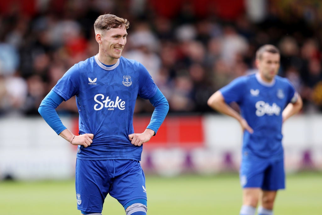 Everton nằm trong số các CLB bị trừ điểm năm ngoái vì không tuân thủ các quy định tài chính
