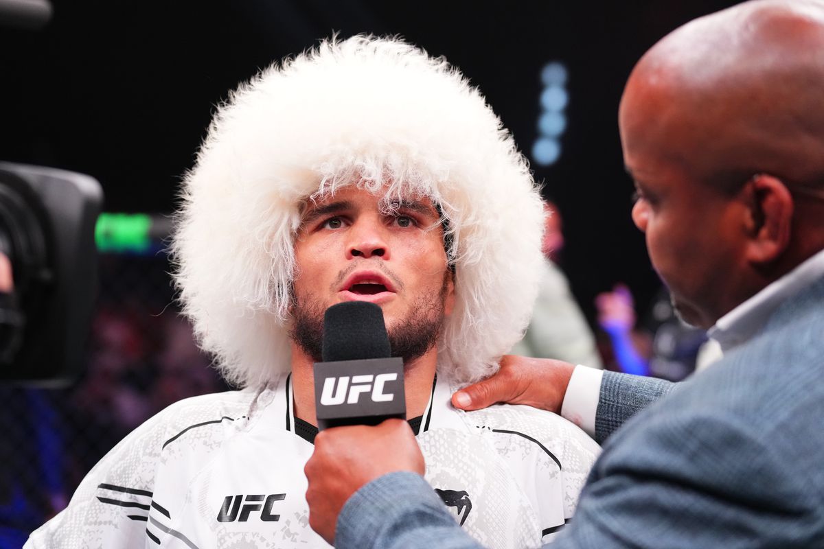 Đêm chiến đấu UFC: Sandhagen v Nurmagomedov