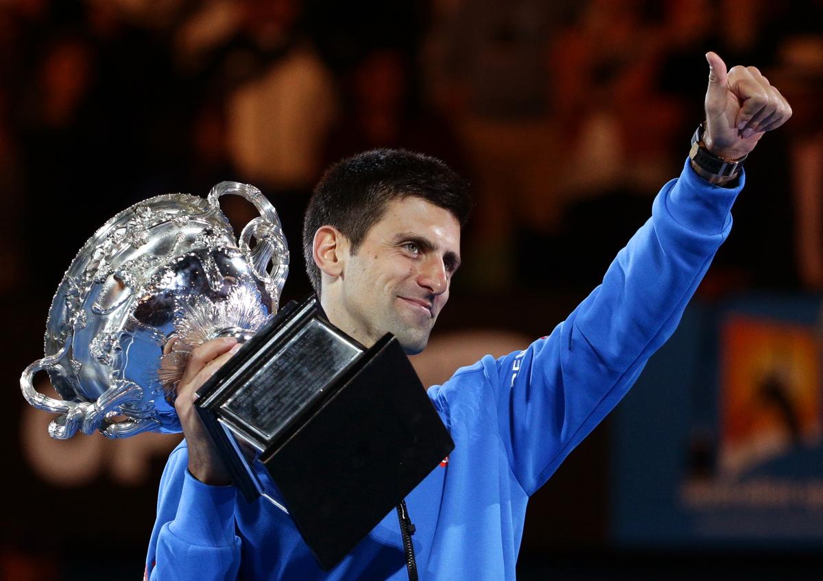 Djokovic giành được danh hiệu thứ năm tại Melbourne vào năm 2015 với chiến thắng trước Murray trong cuộc đụng độ đỉnh cao. Djokovic giành được danh hiệu thứ năm tại Melbourne vào năm 2015 với chiến thắng trước Murray trong cuộc đụng độ đỉnh cao.
