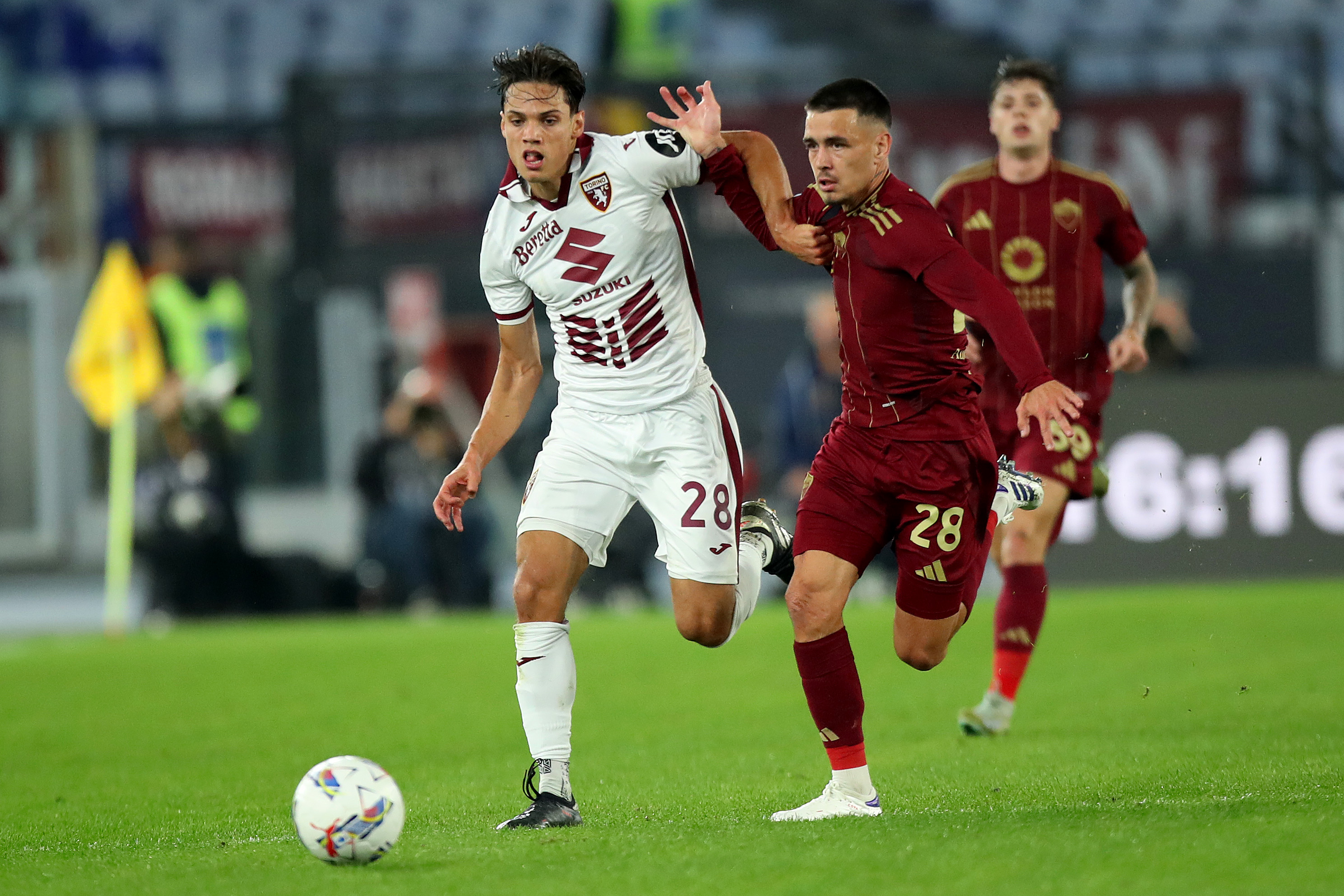 Samuele Ricci đã đưa ra một danh sách dài những người giàu có theo đuổi nhưng Torino đều có ý định giữ anh vào tháng Giêng.