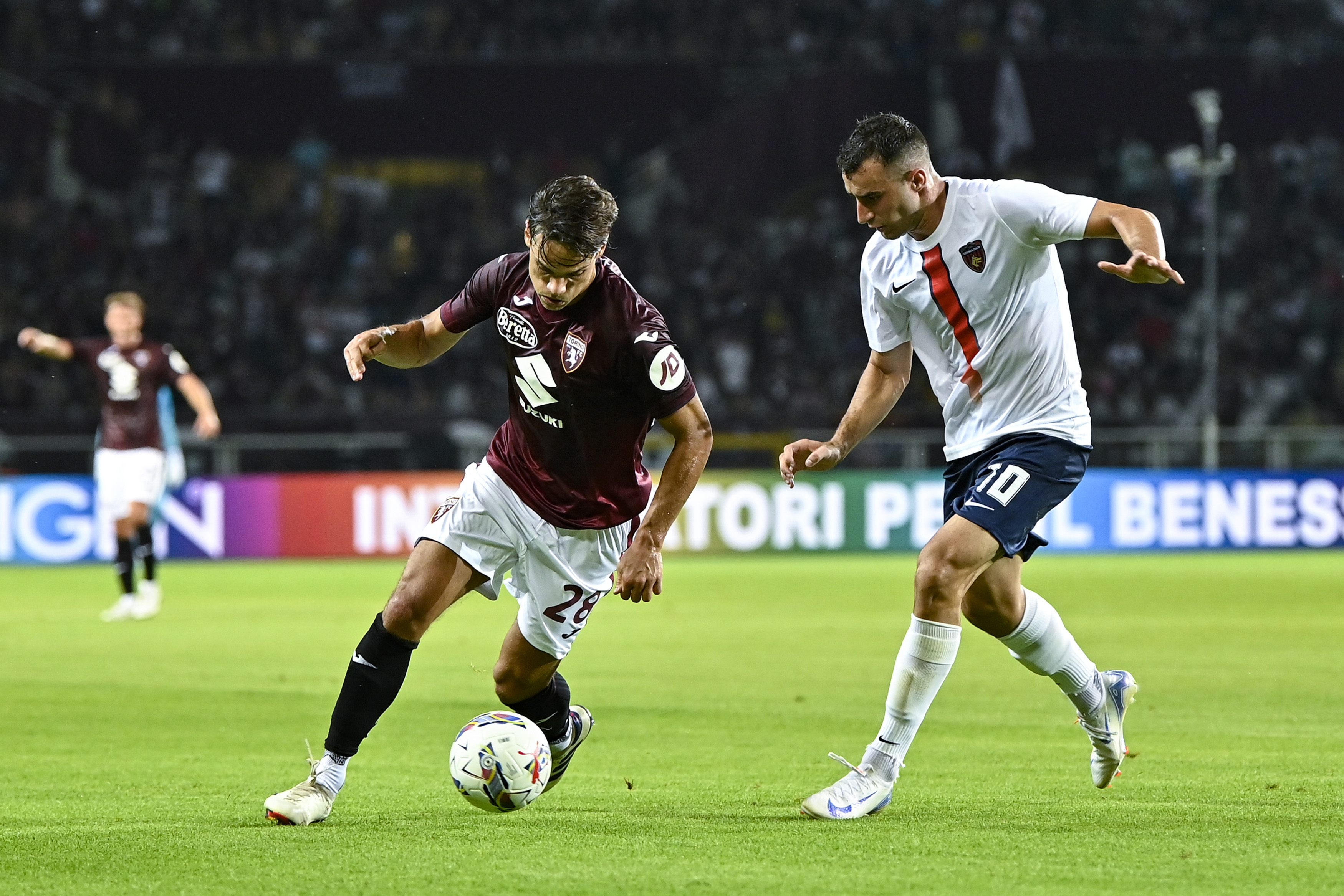 Milan đã theo đuổi Samuele Ricci một thời gian và sẵn sàng đẩy mạnh nỗ lực của họ để có được anh ta bất chấp sự cạnh tranh.