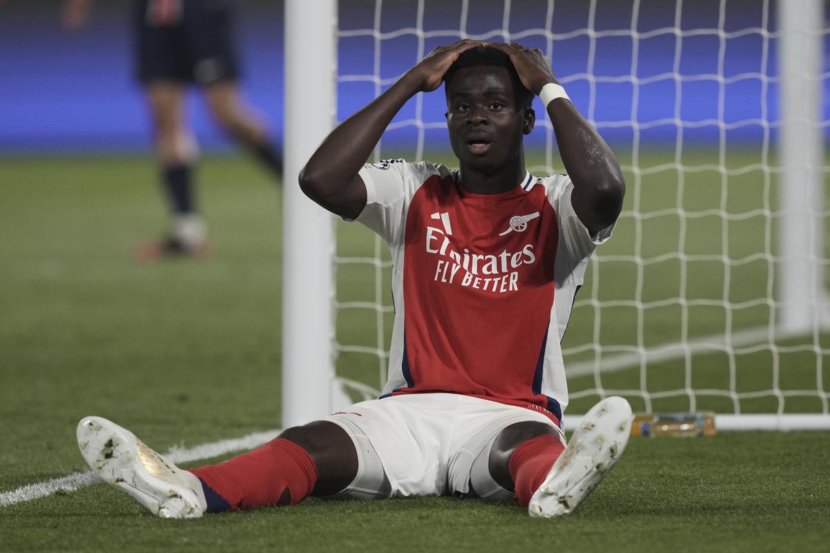Bukayo Saka của Arsenal phản ứng sau khi bỏ lỡ cơ hội trong trận bán kết Champions League, trận lượt về giữa Paris Saint-Germain và Arsenal tại Parc des Princes ở Paris, thứ Tư, ngày 7 tháng 5 năm 2025. Bukayo Saka của Arsenal phản ứng sau khi bỏ lỡ cơ hội trong trận bán kết Champions League, trận lượt về giữa Paris Saint-Germain và Arsenal tại Parc des Princes ở Paris, thứ Tư, ngày 7 tháng 5 năm 2025.