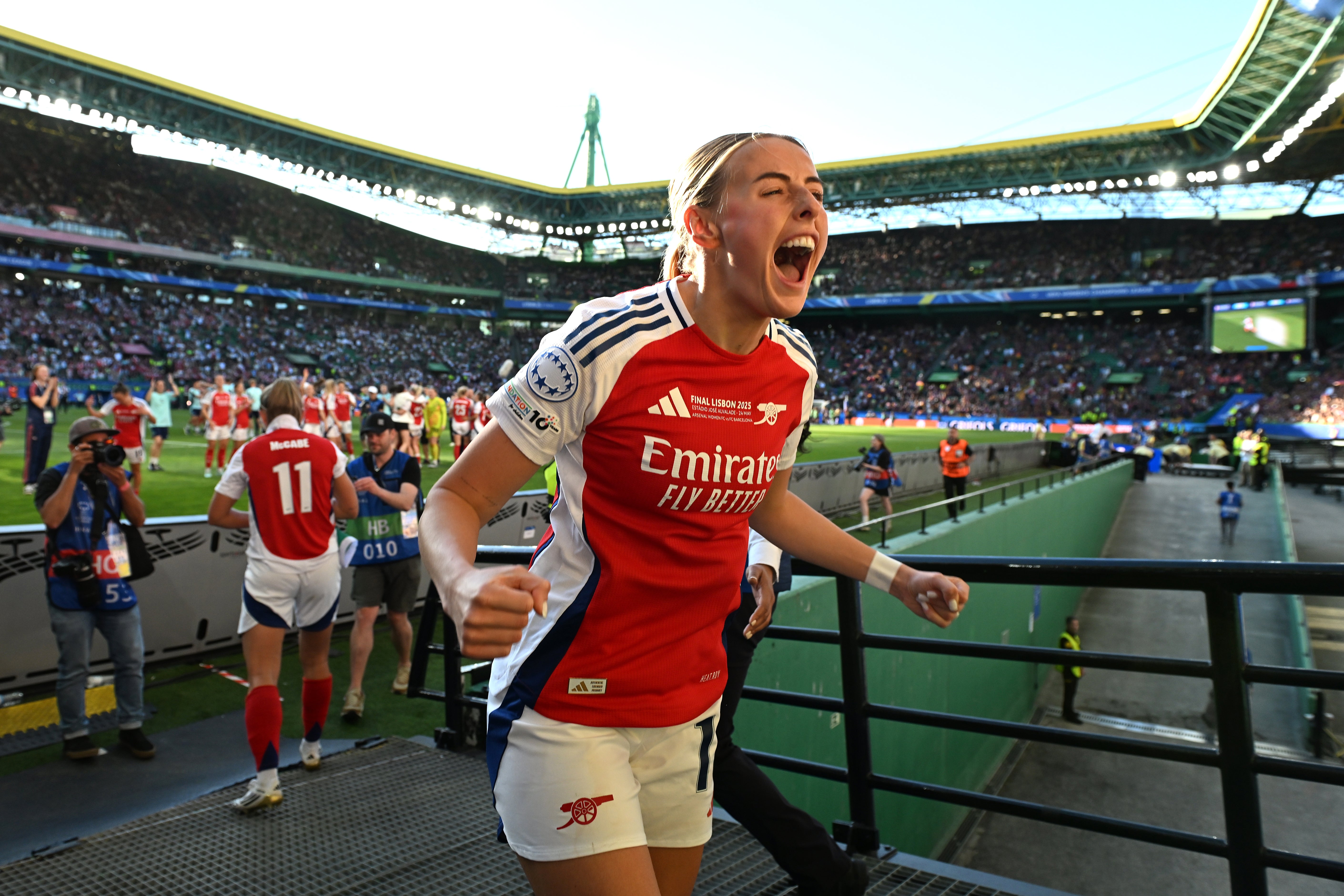 Arsenal vẫn còn trong các cuộc đàm phán hợp đồng với Chloe Kelly (Zed Jameson/PA)