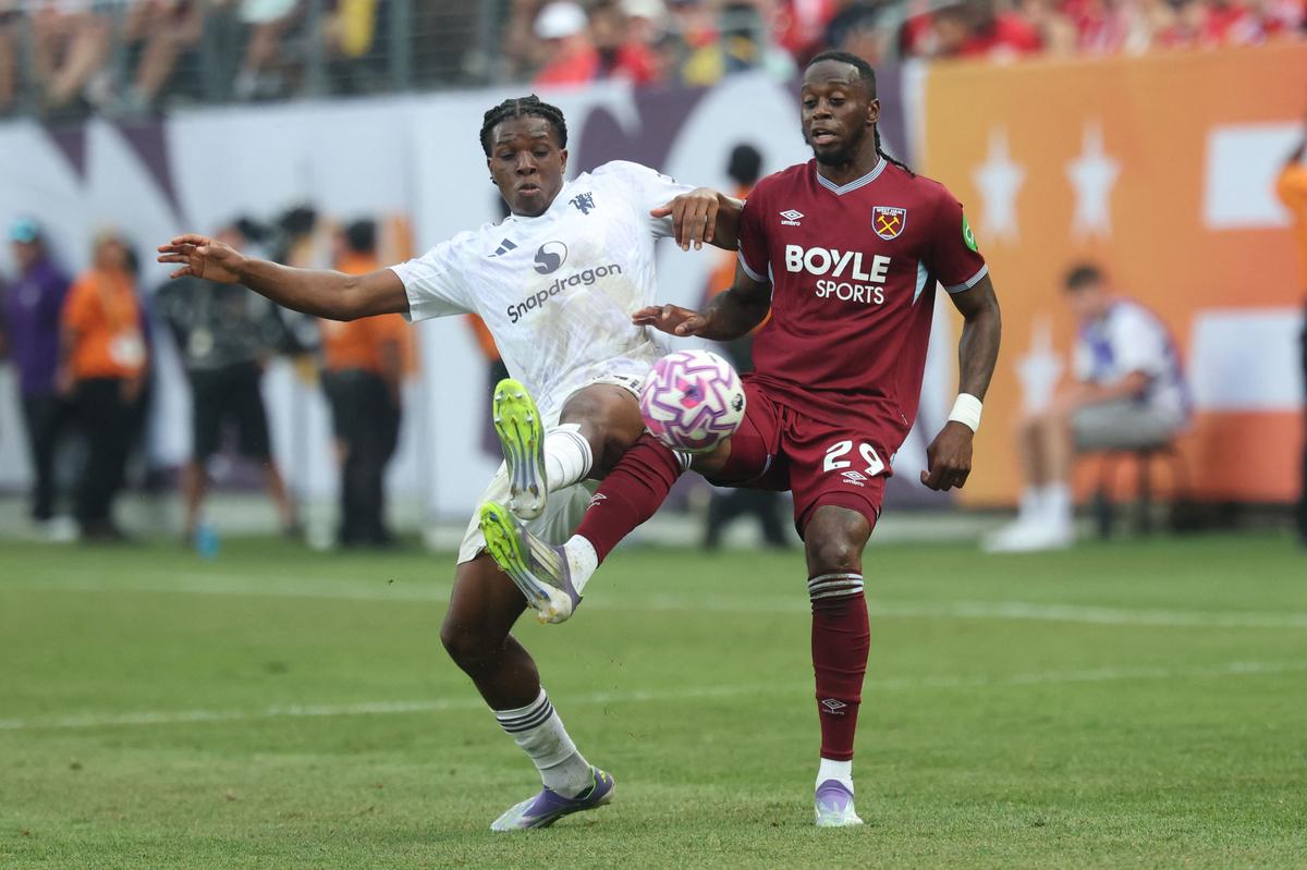 Các đồ đạc dễ dàng của West Ham vào đầu mùa giải làm cho Wan Bissaka trở thành một người mua hấp dẫn. Các đồ đạc dễ dàng của West Ham vào đầu mùa giải làm cho Wan Bissaka trở thành một người mua hấp dẫn.