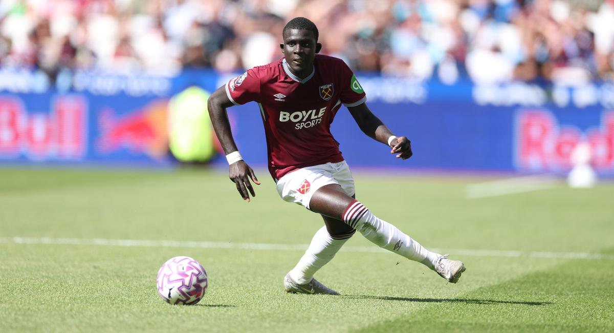 Ảnh tập tin: El Hadji Malick Diouf của West Ham United trong trận giao hữu trước mùa giải giữa West Ham United và Lille OSC.