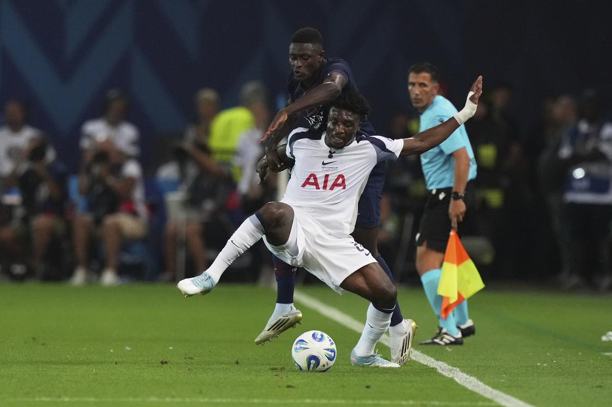 Ảnh tập tin: Trong trường hợp không có con trai Hueng-min của Hàn Quốc, người đã rời câu lạc bộ sau một thập kỷ, Mohammed Kudus mới đến có thể chứng minh là người sống trên cánh cho phe của Frank.