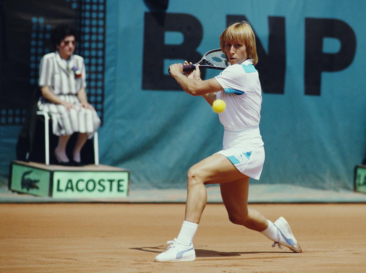 Martina Navratilova’s slice serve had stymied Steffi Graf, pulling her one-handed backhand wide in the ad court and setting up the American’s incomparable volley. 