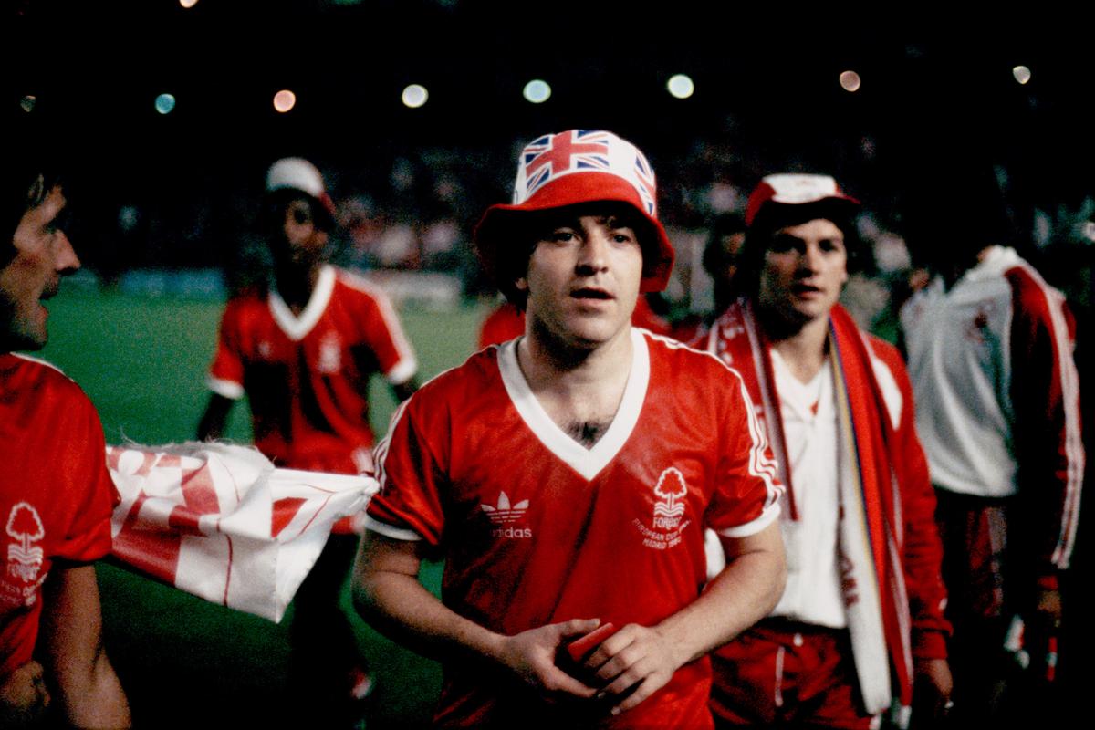 Robertson kiến ​​tạo để Trevor Francis ghi bàn thắng duy nhất giúp Nottingham Forest giành chiến thắng trong trận chung kết Cúp C1 châu Âu 1979.