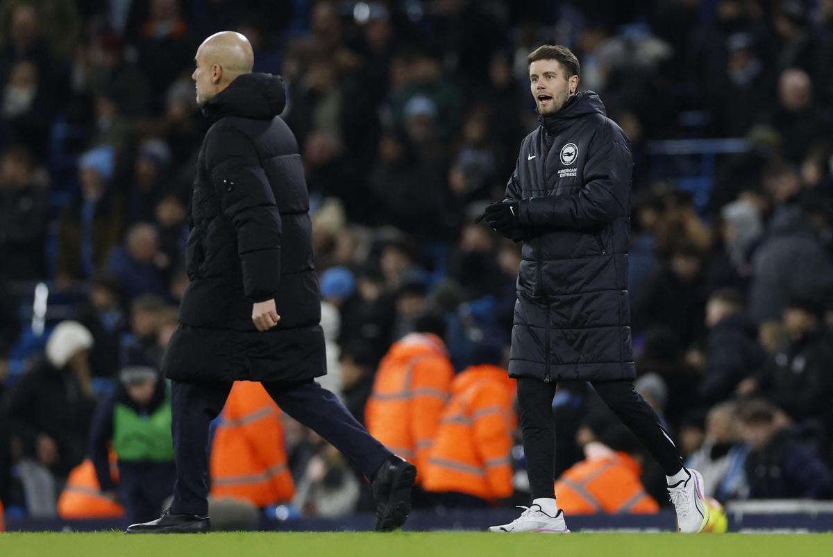 HLV Pep Guardiola của Manchester City và HLV Fabian Hurzeler của Brighton & Hove Albion sau trận đấu.