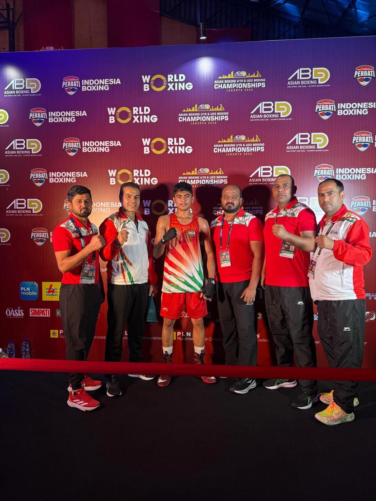 Aditya đã đánh bại Baruis Ephraim John của Philippines 5-0 ở trận tứ kết hạng cân 55kg để đảm bảo cho Ấn Độ một tấm huy chương.